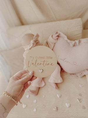 my cutest little Valentine - Tafel aus Holz - weiß, Meilensteinkarte zum Valentinstag - BohoWildflowerVibes