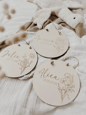Personalisiertes Holzschild mit Geburtsblume, 12 Motive - BohoWildflowerVibes