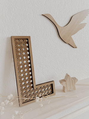 Rattan Buchstabe aus Holz - Nussbraun, Wanddekoration, Alphabet, Kinderzimmer und Babyzimmer - BohoWildflowerVibes
