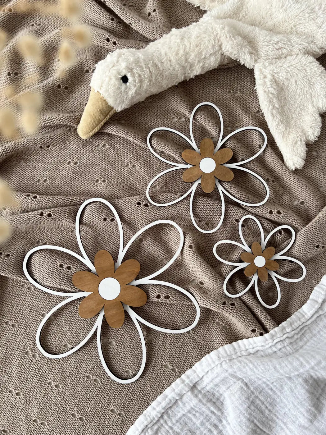 3 Holzblumen - weiß, nussbraun - BohoWildflowerVibes