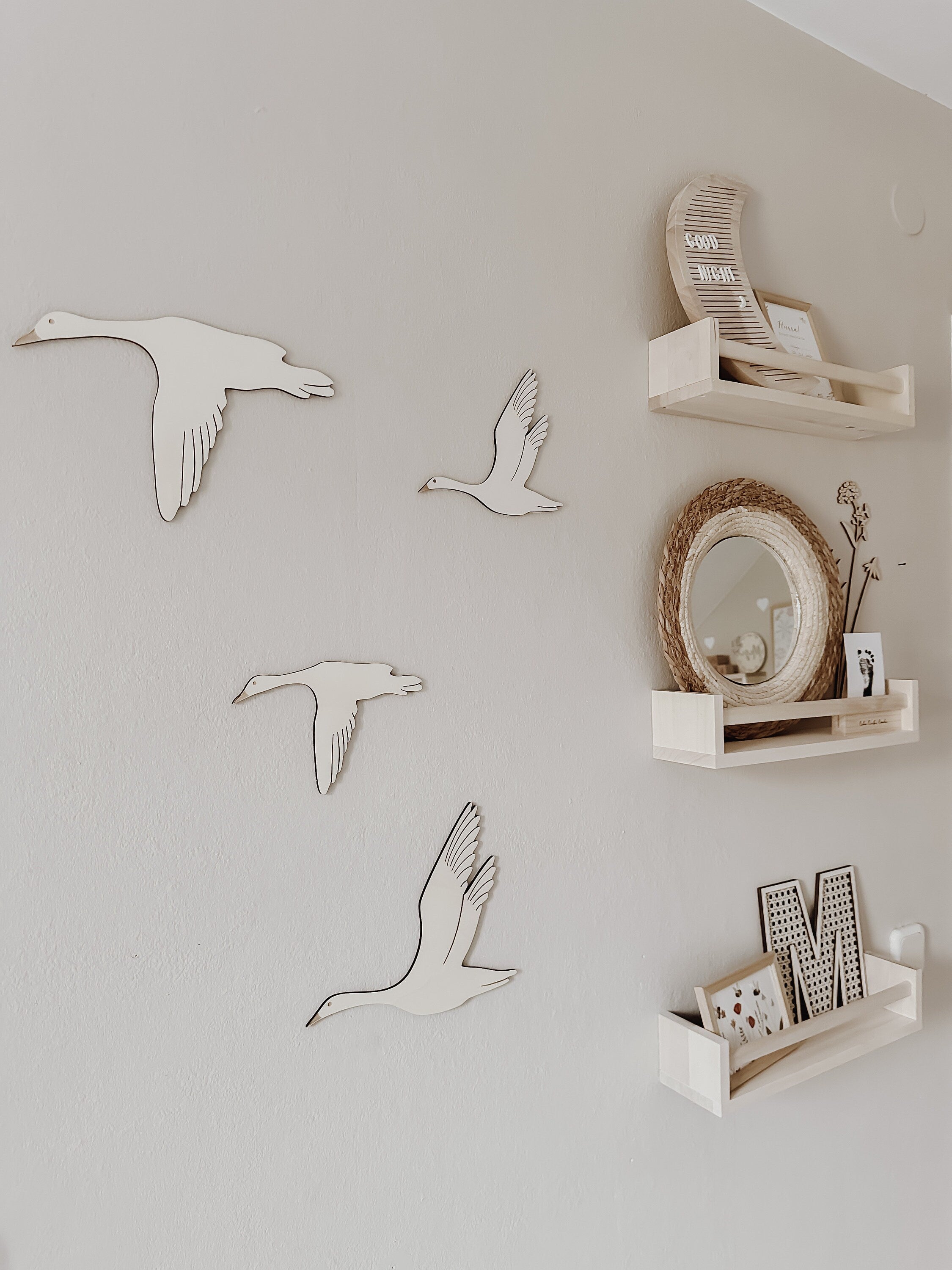 4 Fluggänse aus Holz - graviert - BohoWildflowerVibes