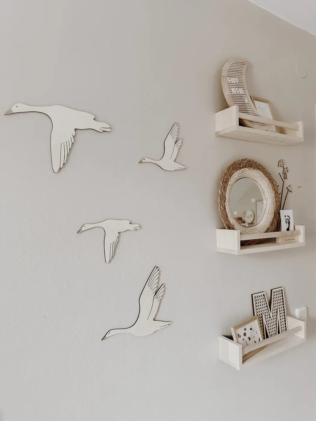 4 Fluggänse aus Holz - graviert - BohoWildflowerVibes