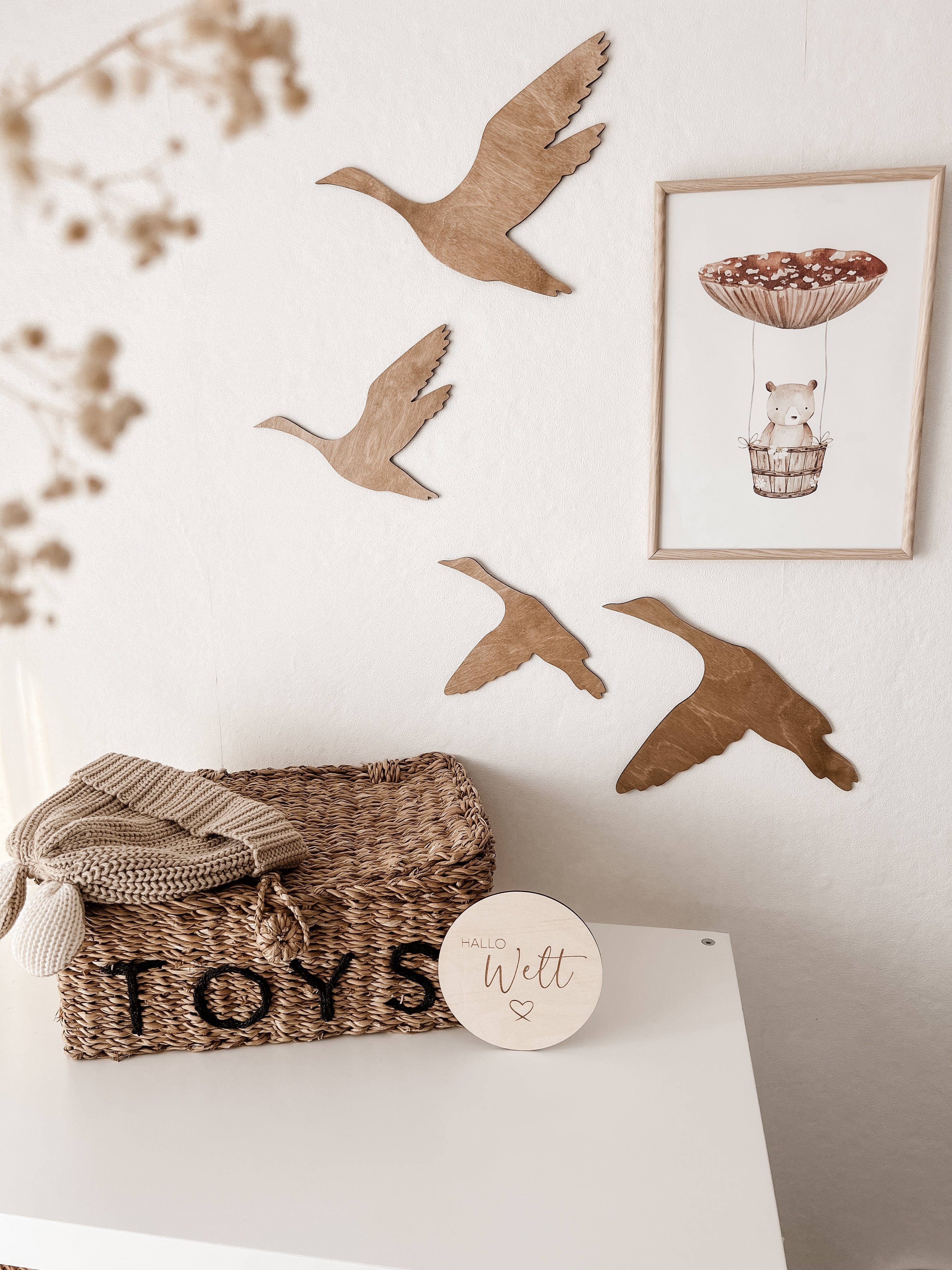 4 Fluggänse aus Holz Wanddeko Kinder- und Babyzimmer - Nussbraun - BohoWildflowerVibes