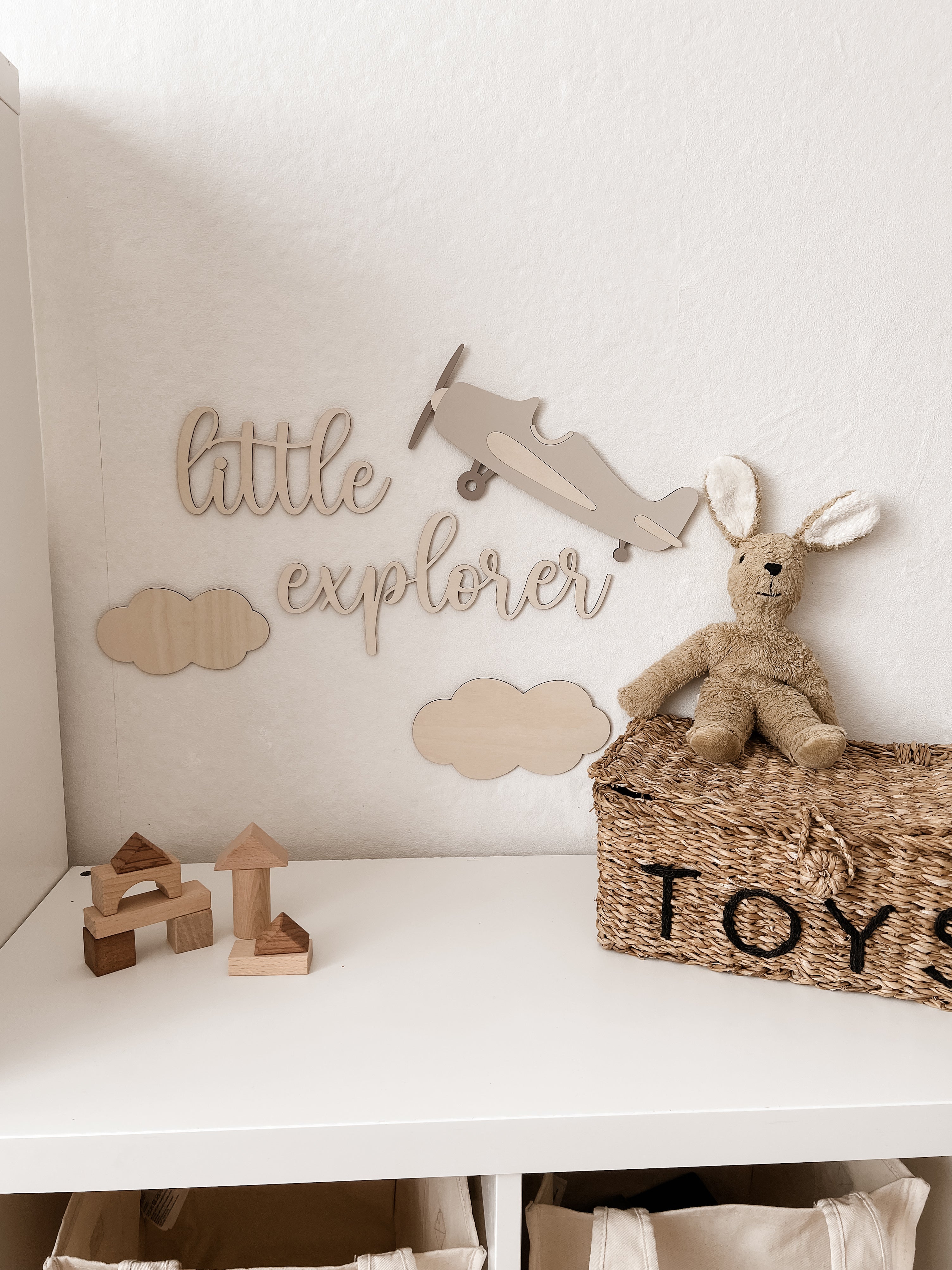 Flugzeug aus Holz - Beige - BohoWildflowerVibes