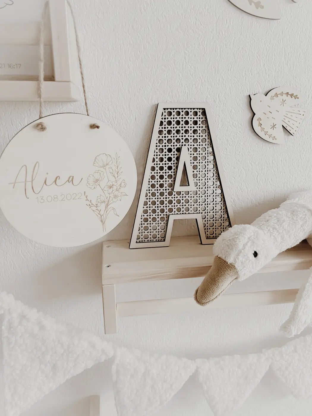 Personalisiertes Holzschild mit Geburtsblume, 12 Motive - BohoWildflowerVibes