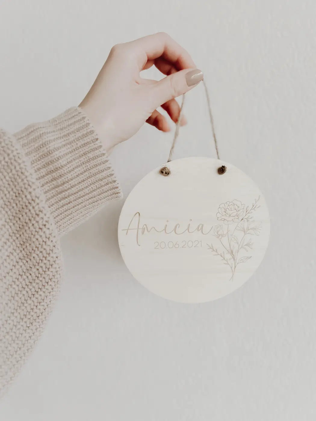 Personalisiertes Holzschild mit Geburtsblume, 12 Motive - BohoWildflowerVibes