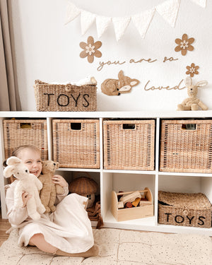 Reh aus Holz nussbraun Birke