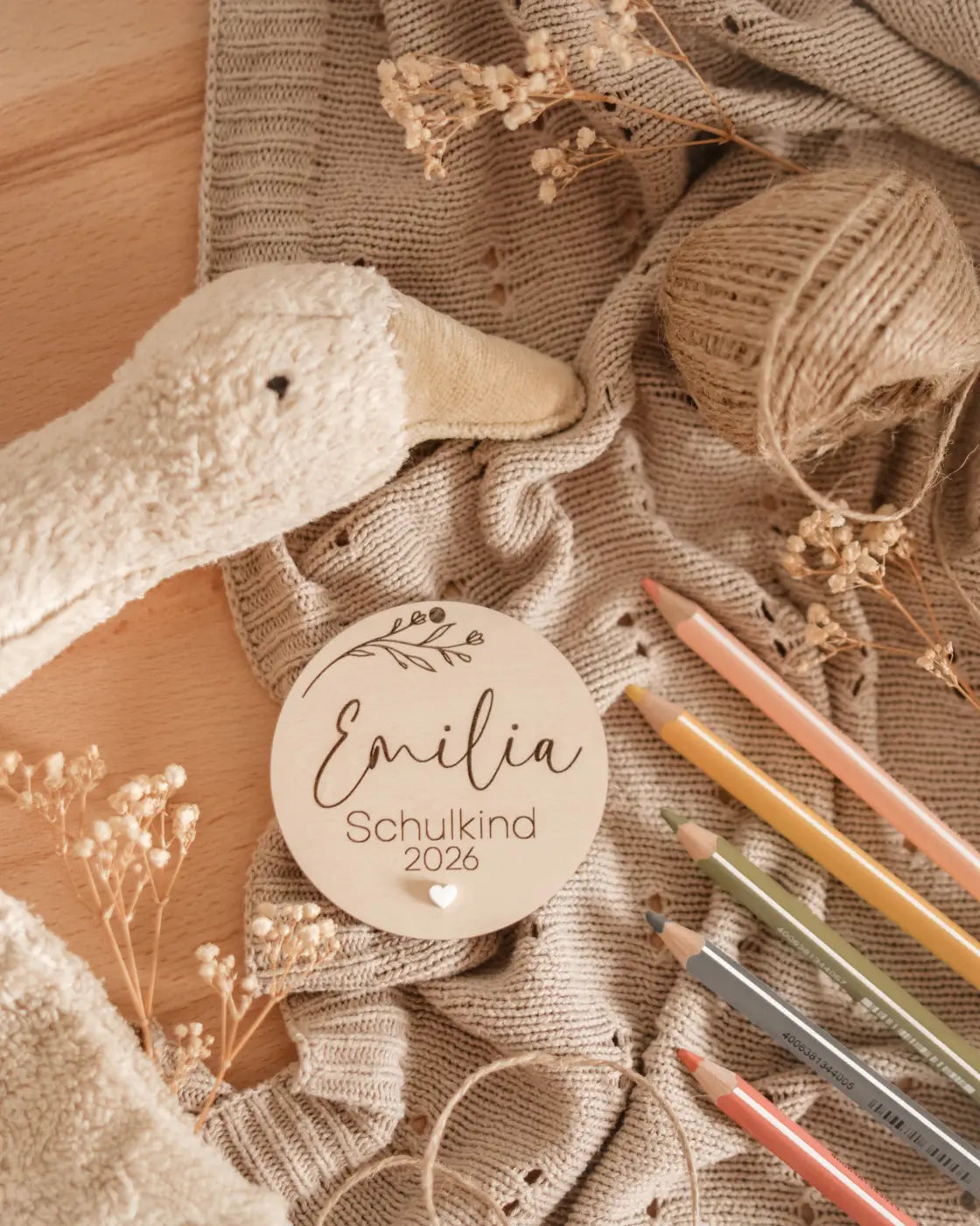 Schulkind Scheibe personalisiert | Einschulung Geschenk mit Name & Jahr | Holz Gravur | Schulanfang 2026 2027 | Anhänger